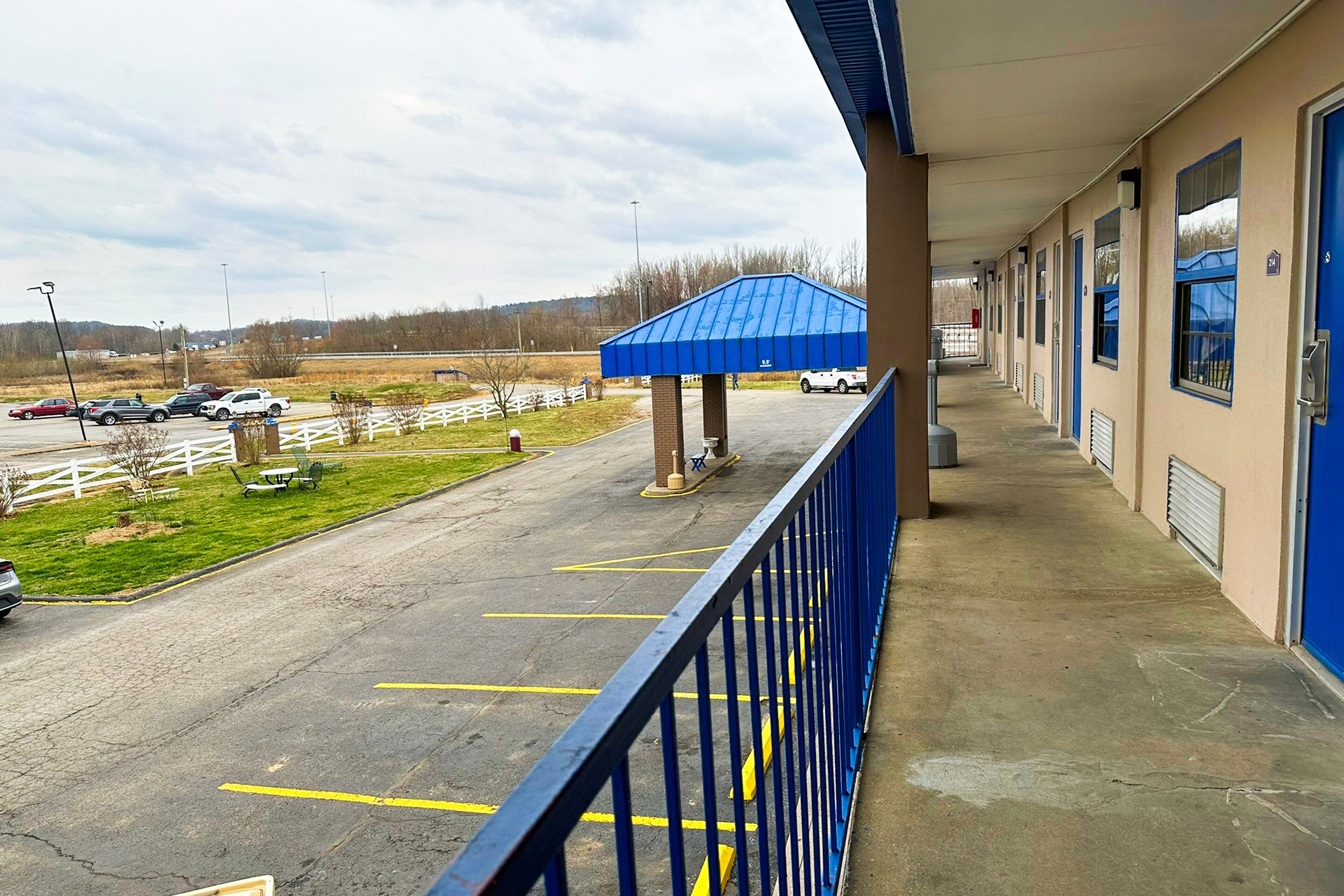 Happy stay inn Madisonville I-69 18/26