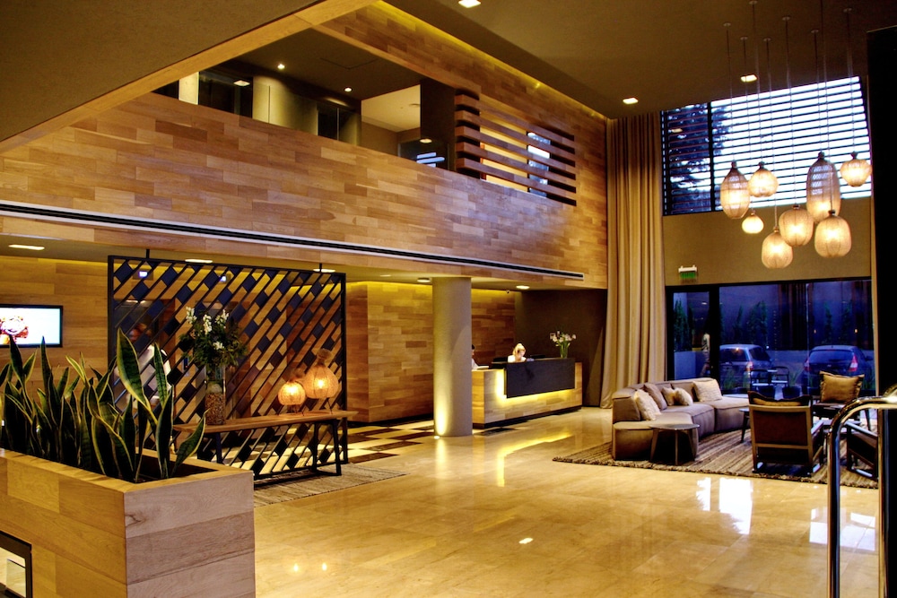 MULEN HOTEL TANDIL 53/61