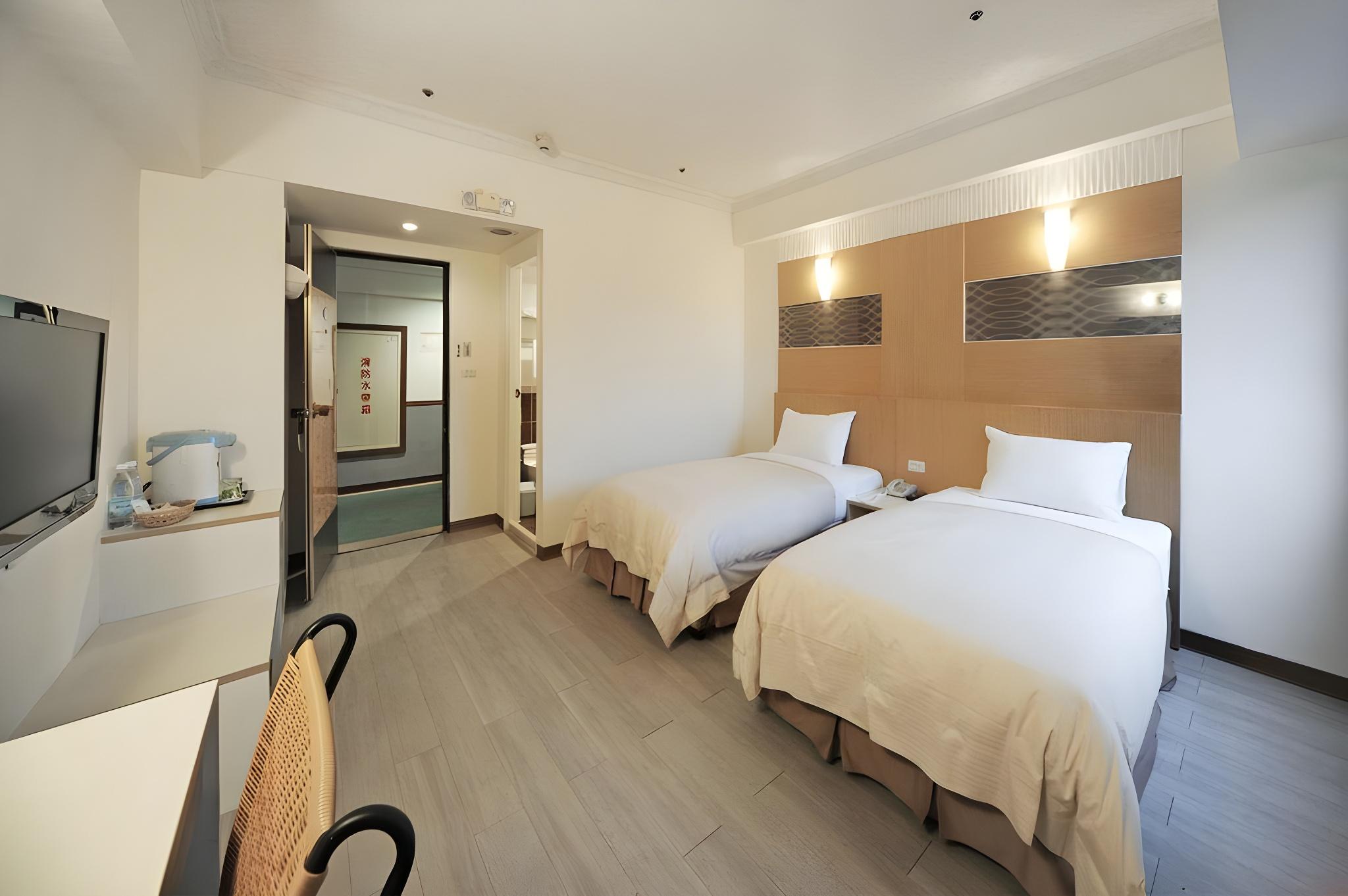 Elegant, Twin Beds