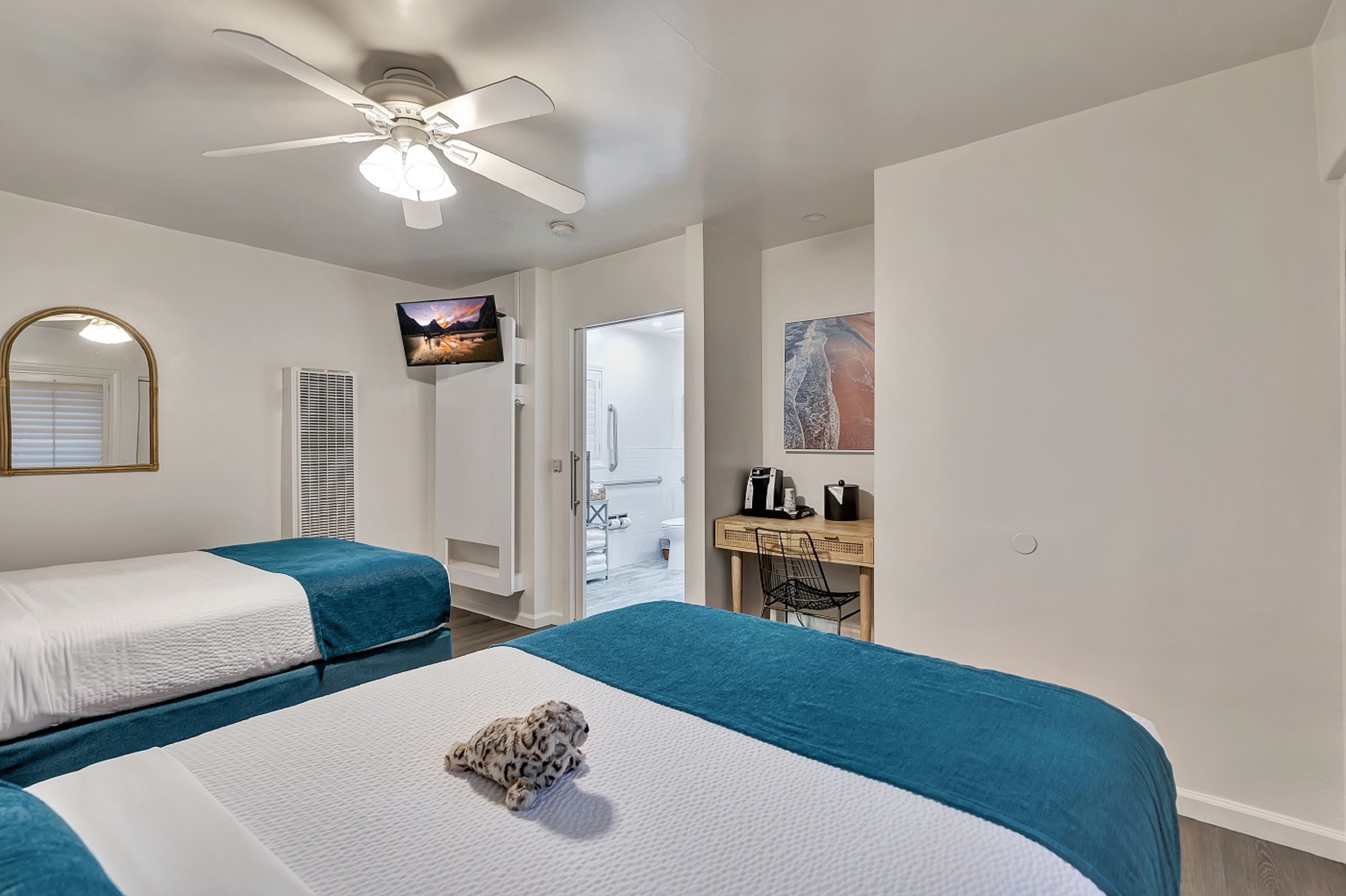 Santa Monica Hotel 27/61
