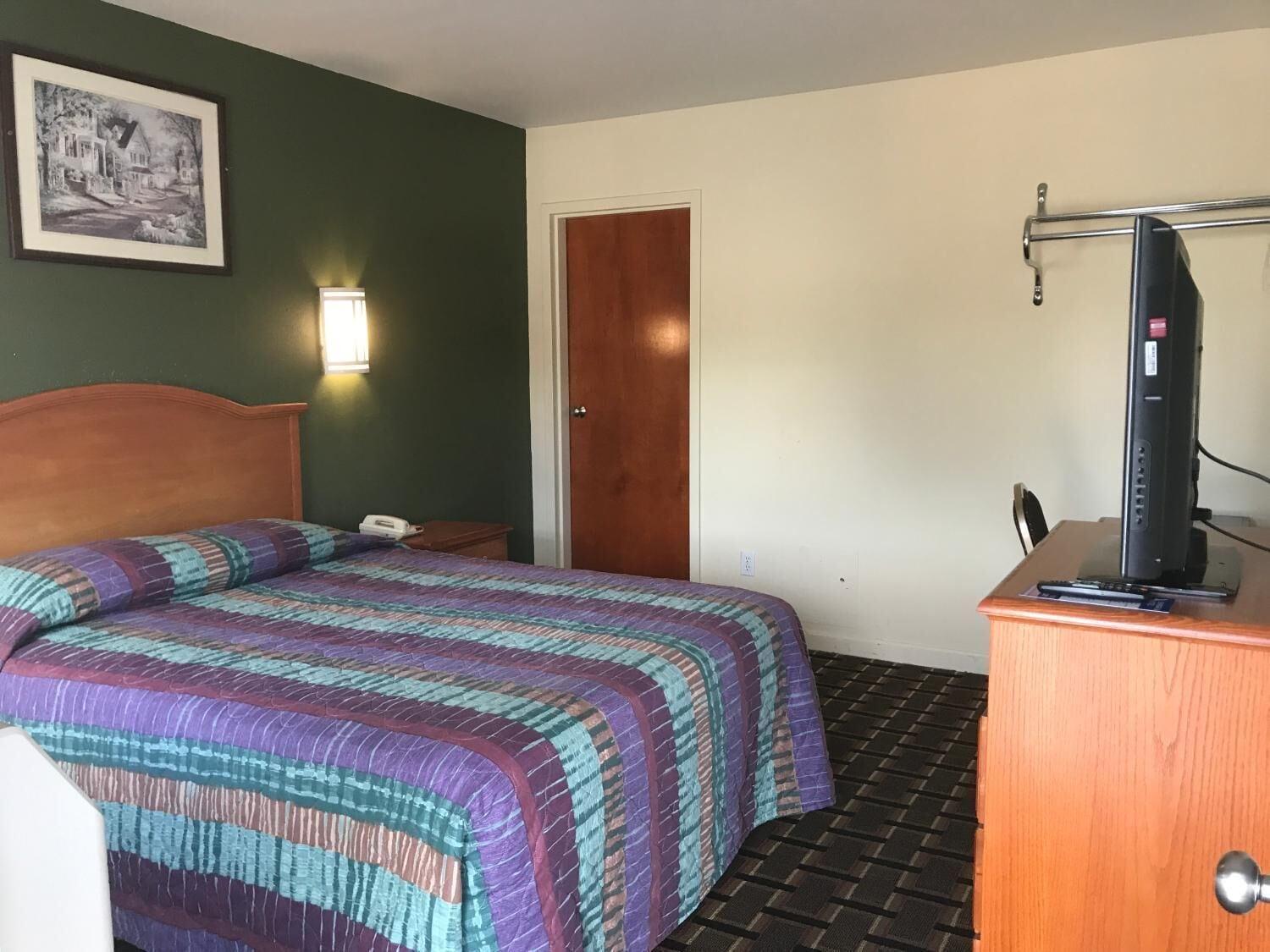 Shangri La Motel 6/27
