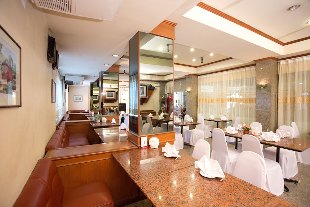Chaipat Hotel 55/66