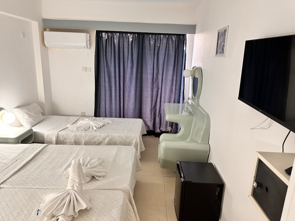 San Remo Hotel 20/38