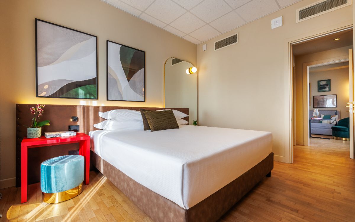 Junior Suite, City View