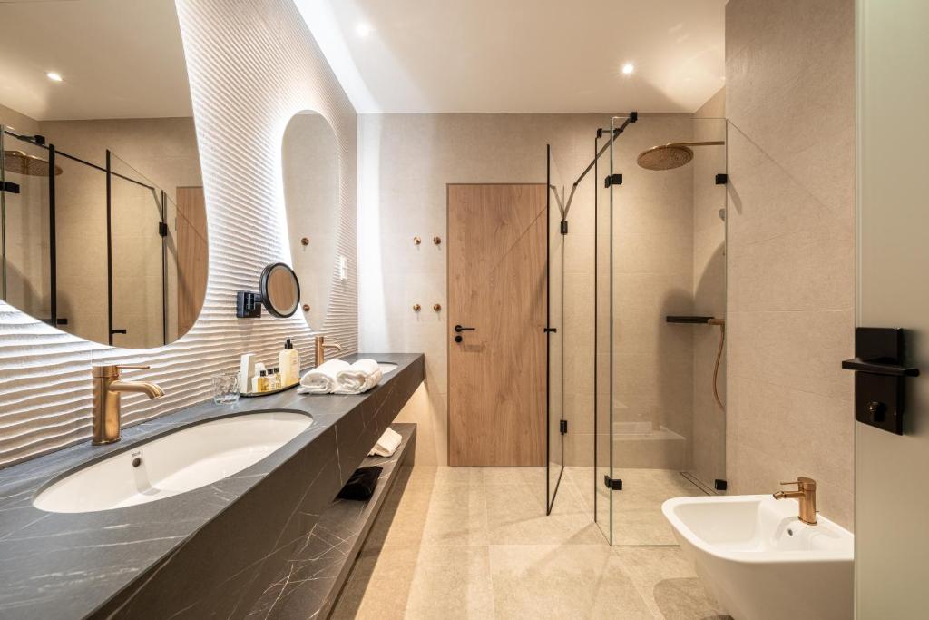 Basiliq Hotel 48/50