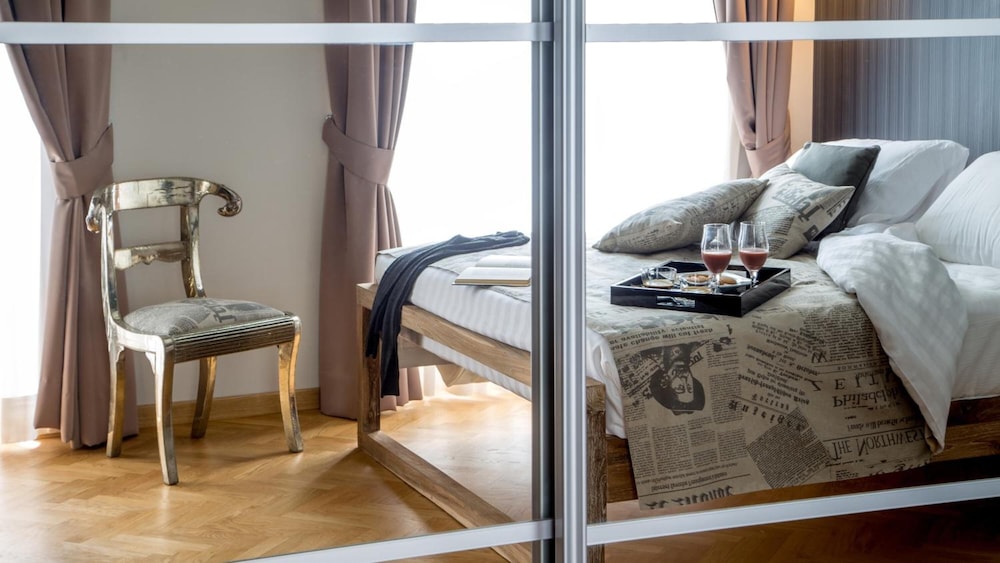 Qt Suites Roma 38/47