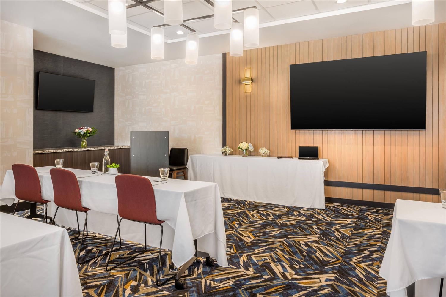 Cambria Hotel Spokane Airport 36/39