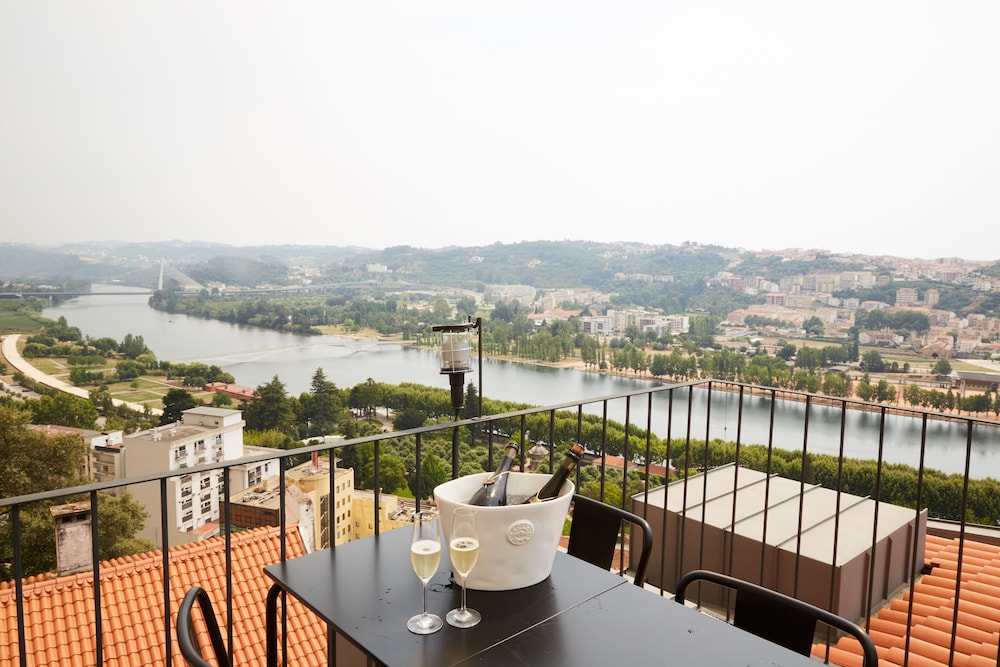 SAPIENTIA BOUTIQUE HOTEL 57/73