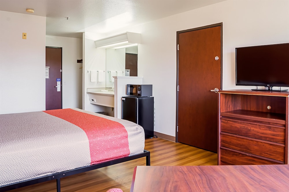 Motel6 Newport, OR 17/47