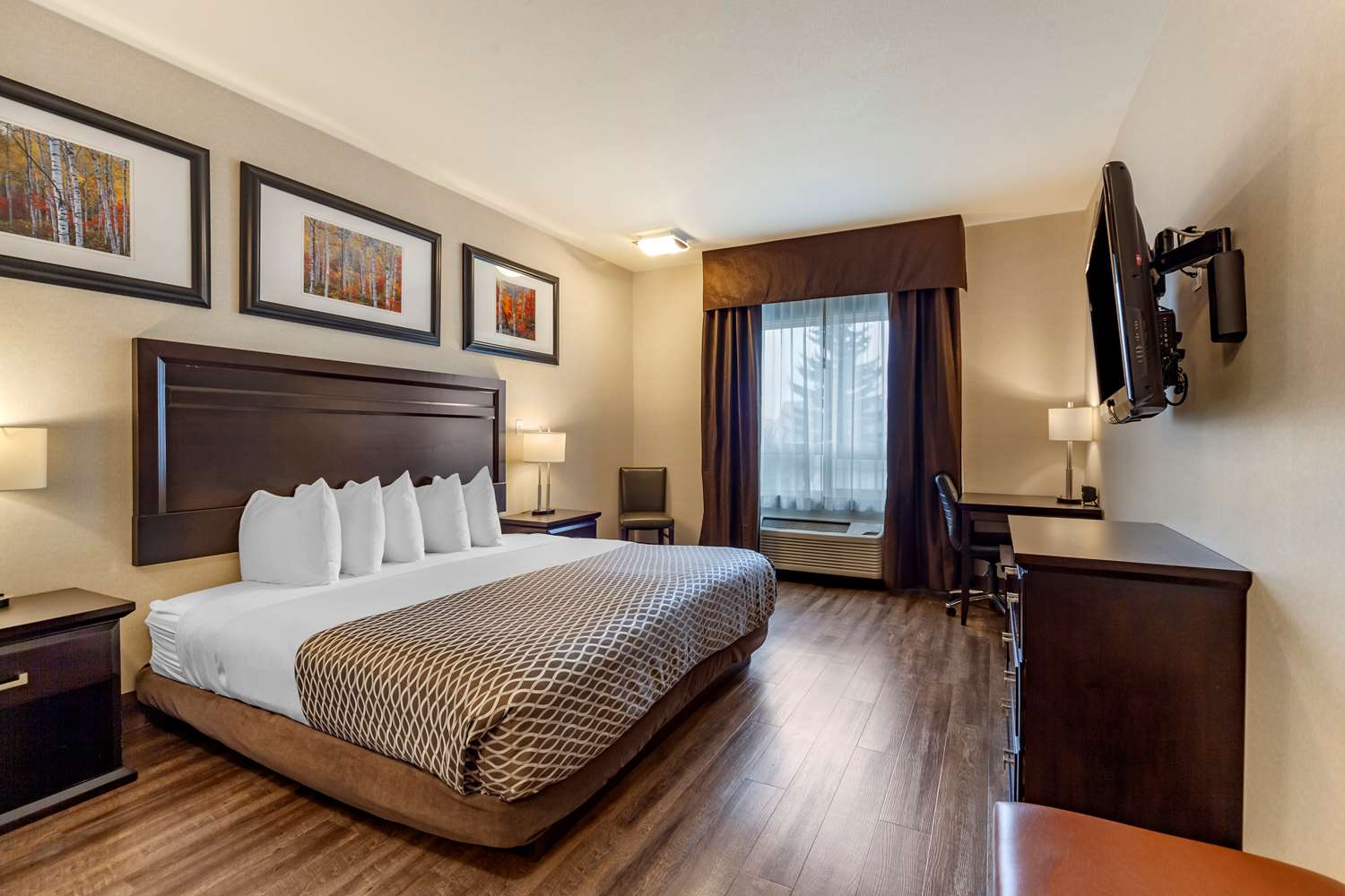 Best Western Plus The Inn At St. Albert 8/38