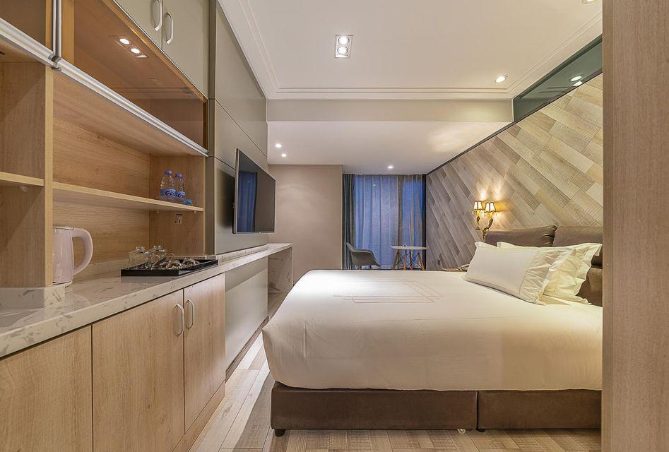 Basic, Double Bed