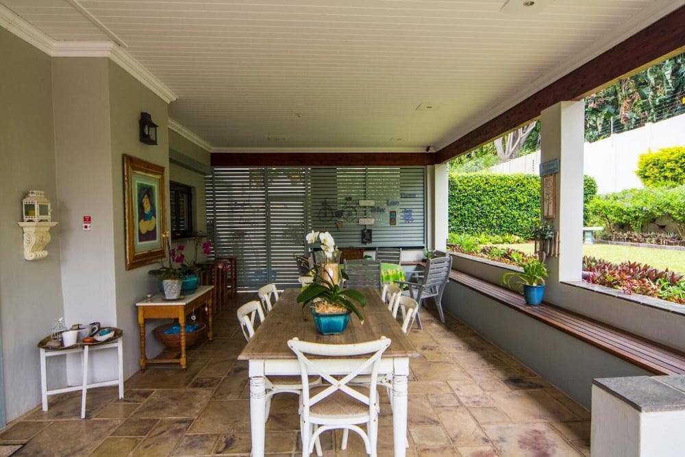 The Hamptons Guest House 25/50