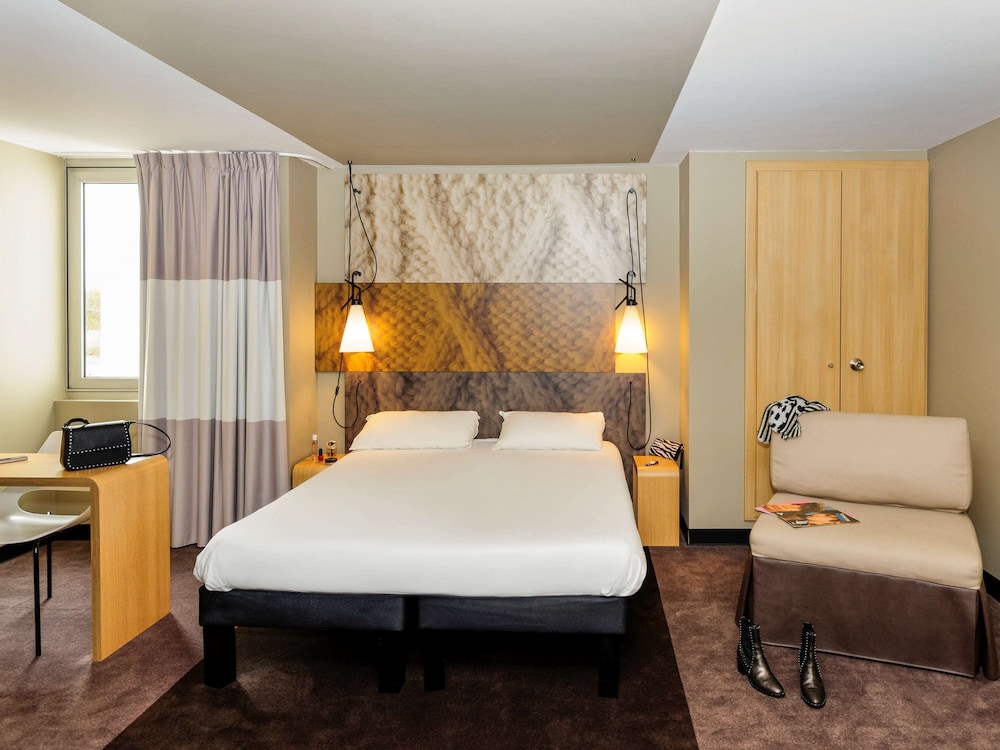 Ibis Longwy Mexy 6/33