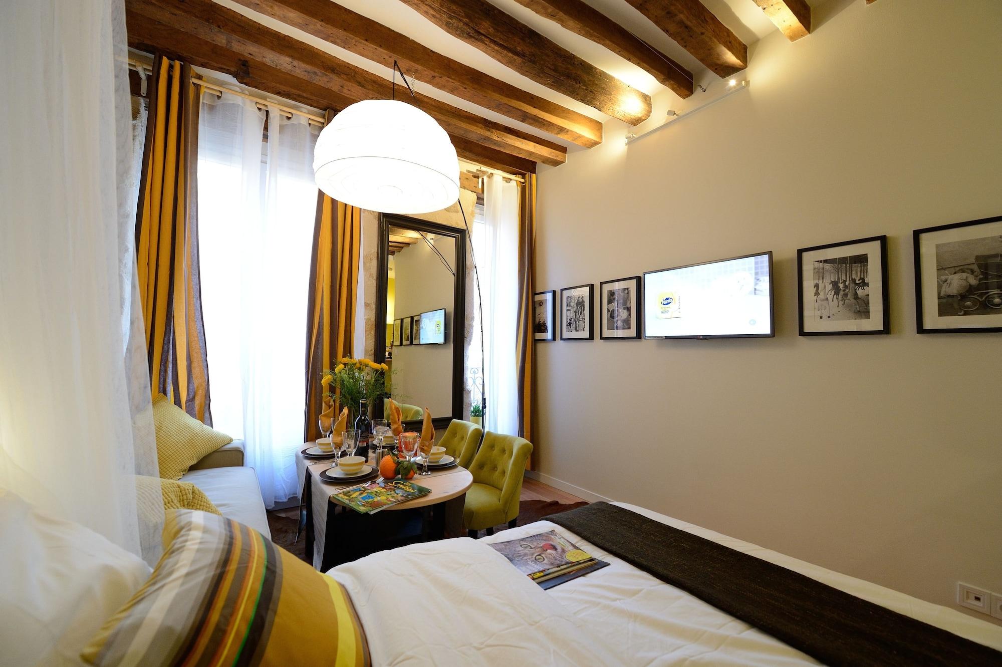 Livingstone, Studio, Suite، Les Patios Du Marais 2/8