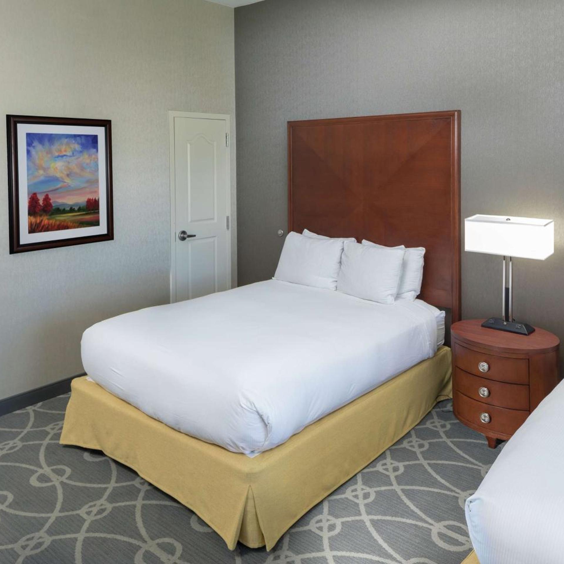 PREMIUM, 2 QUEEN BEDS
