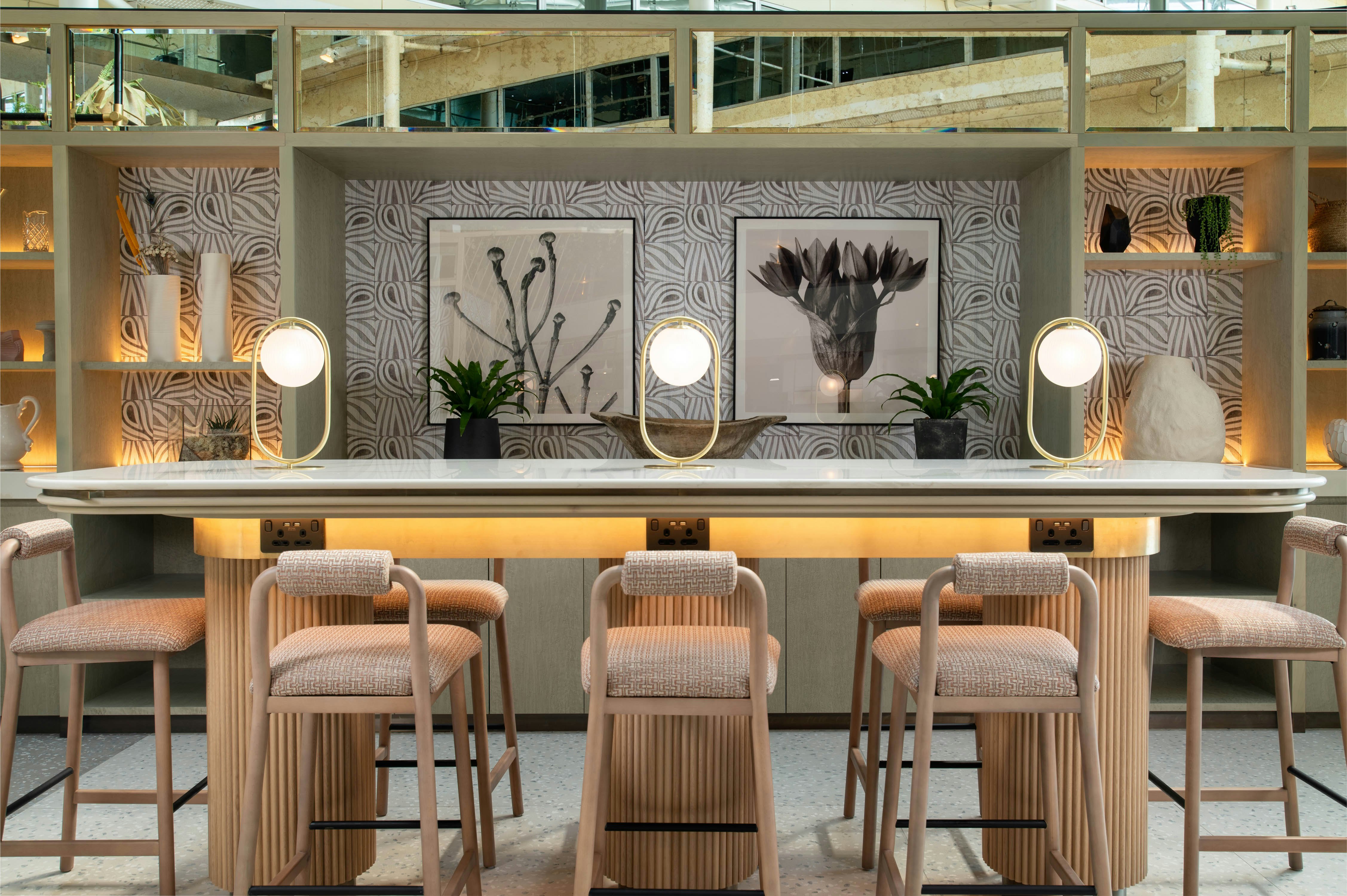 Hilton London Heathrow Airport 66/81