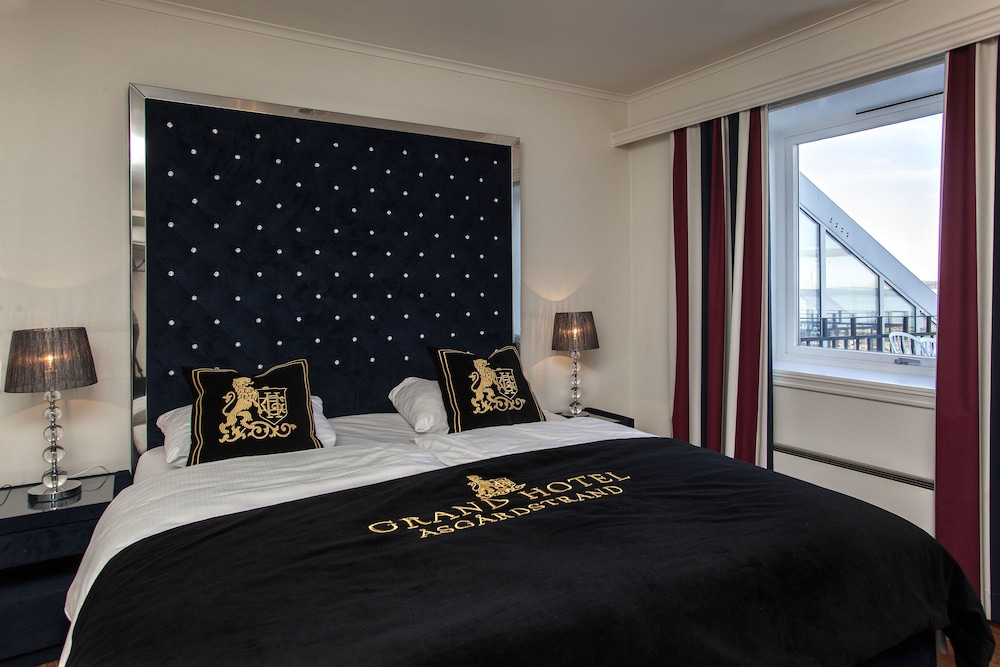 Grand Hotel Asgardstrand 18/76