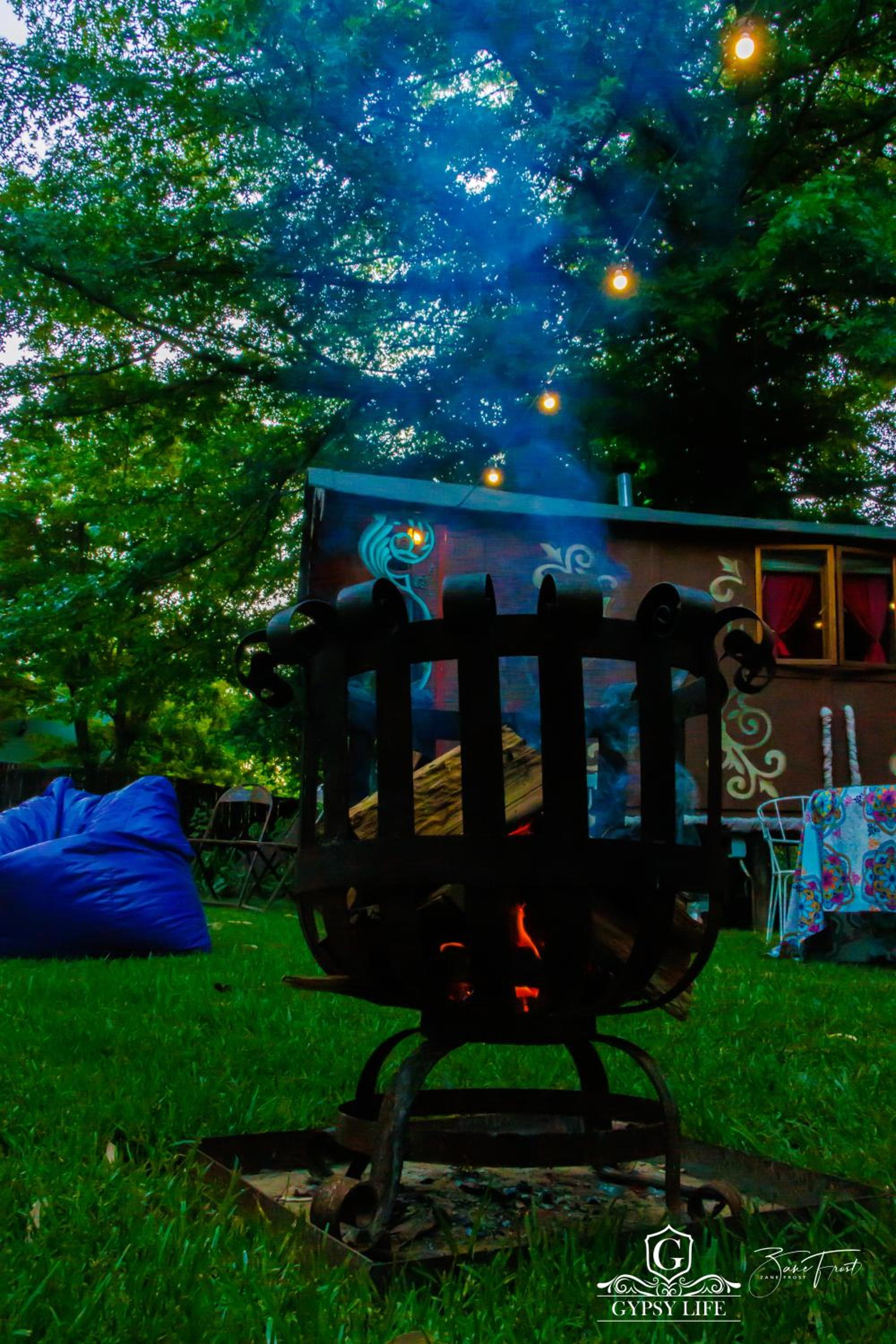 Gypsy Wagons Clarens 16/19