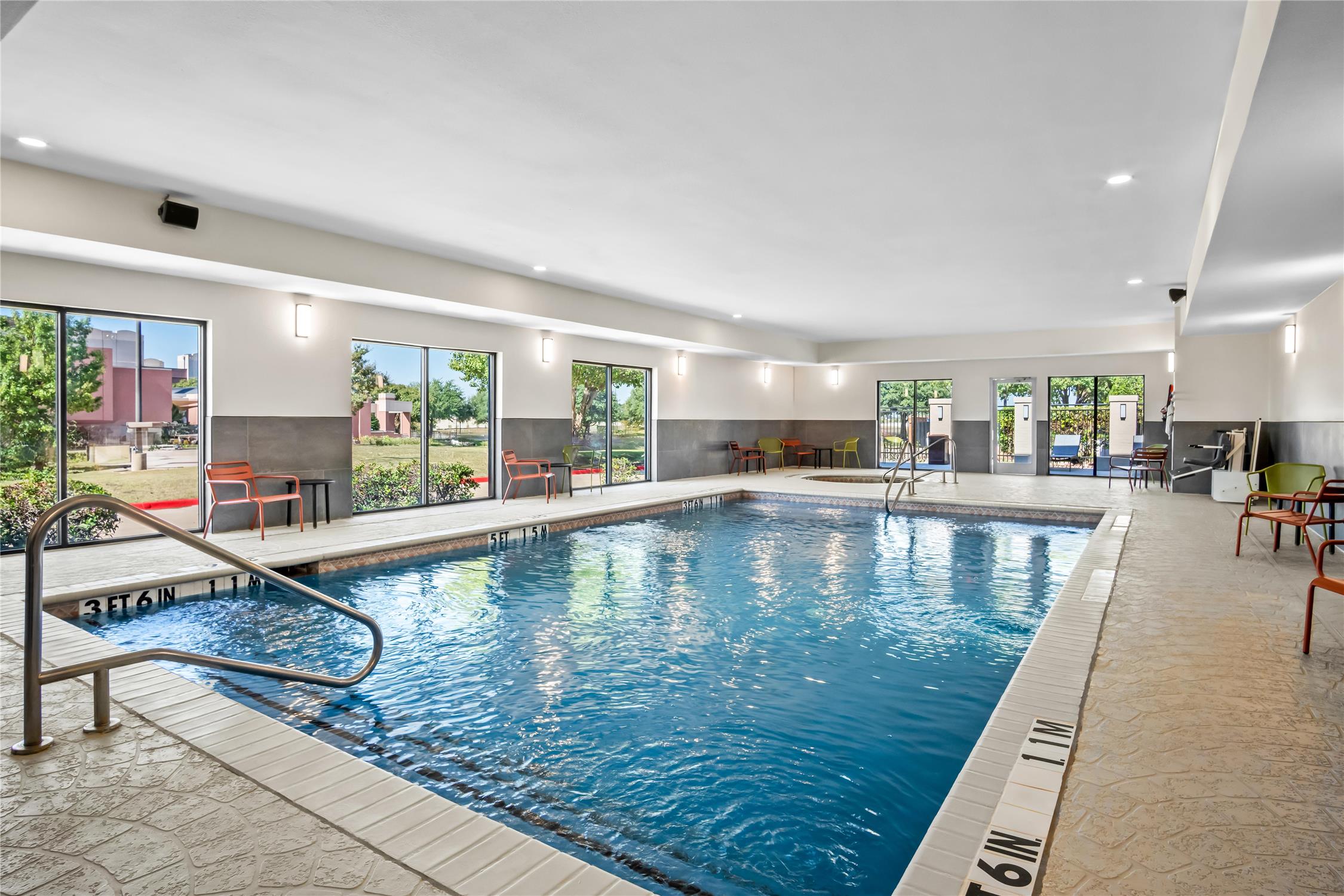 Hampton Inn And Suites Waxahachie 6/76