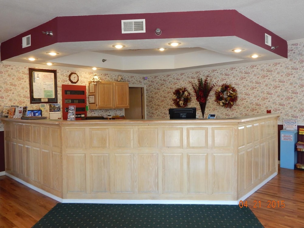 Carriage House Inn 10/61