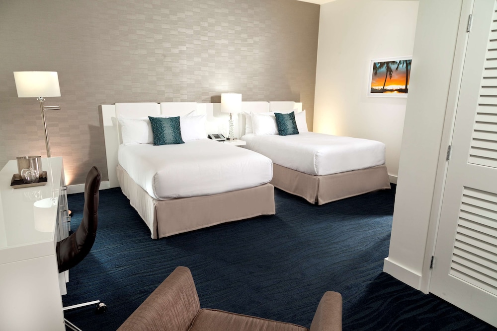 YVE HOTEL MIAMI 49/50