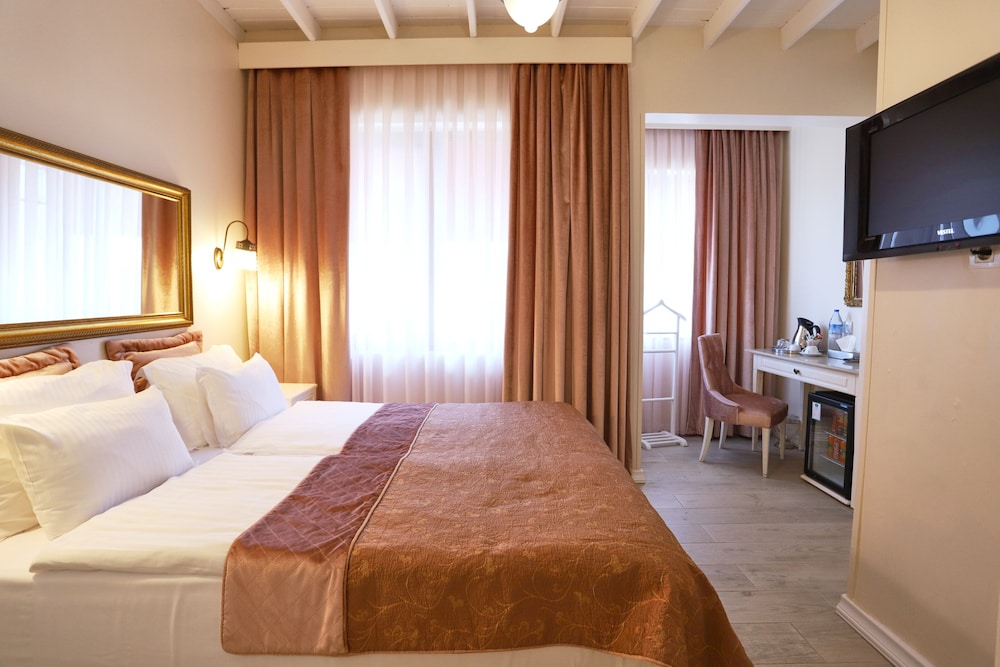 Celal Sultan Hotel Special Class 34/87