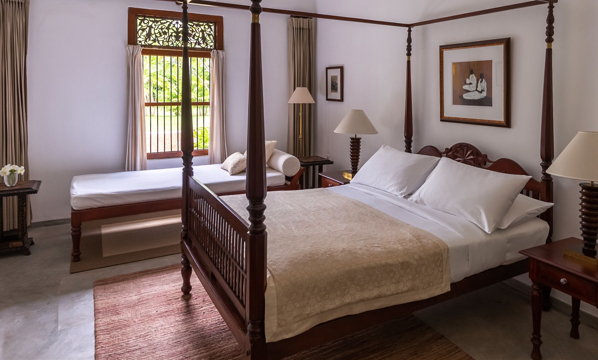 2 BEDROOMS, SUITE, PRIVATE POOL, GARDEN AREA