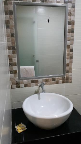 Hotel Iskandar 17/18