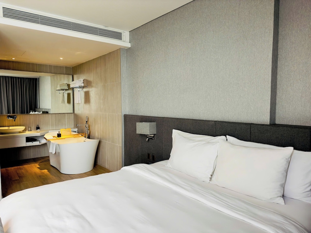 Premier Pearl Hotel Vung Tau 18/50