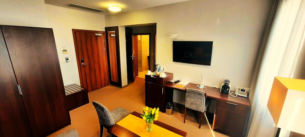 Hotel Zamek Centrum 42/50