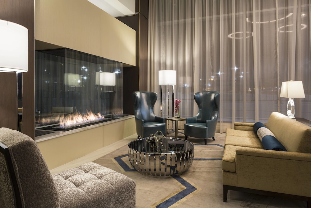 JW Marriott Minneapolis Mall of America 33/77