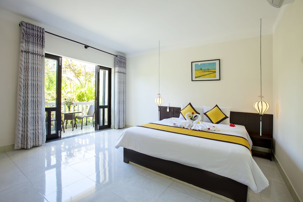 DELUXE, DOUBLE BED, COURTYARD VIEW