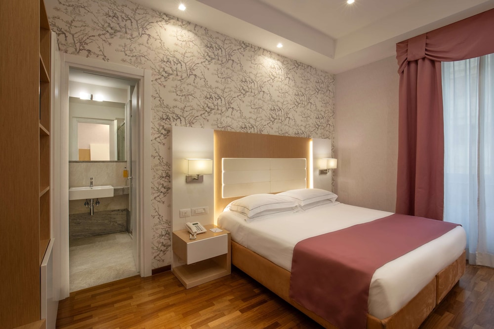 ROOM, SINGLE, DOUBLE BED