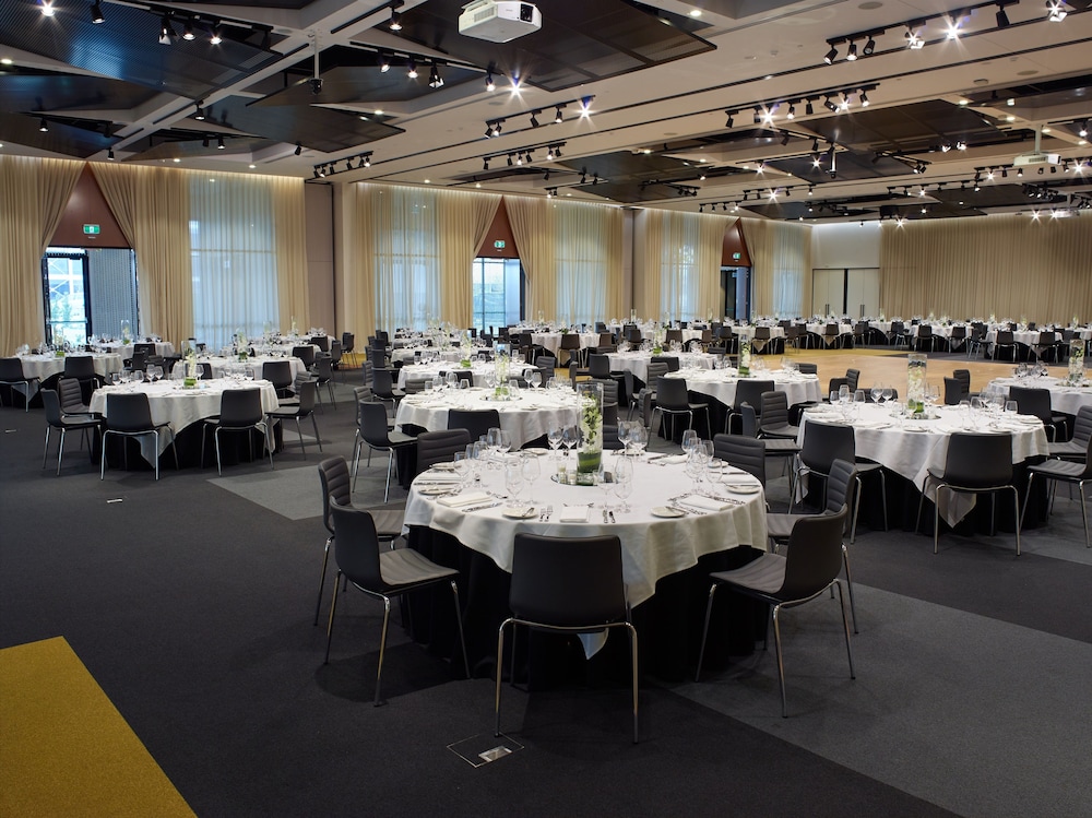 Hyatt Place Melbourne Essendon Fields 37/62