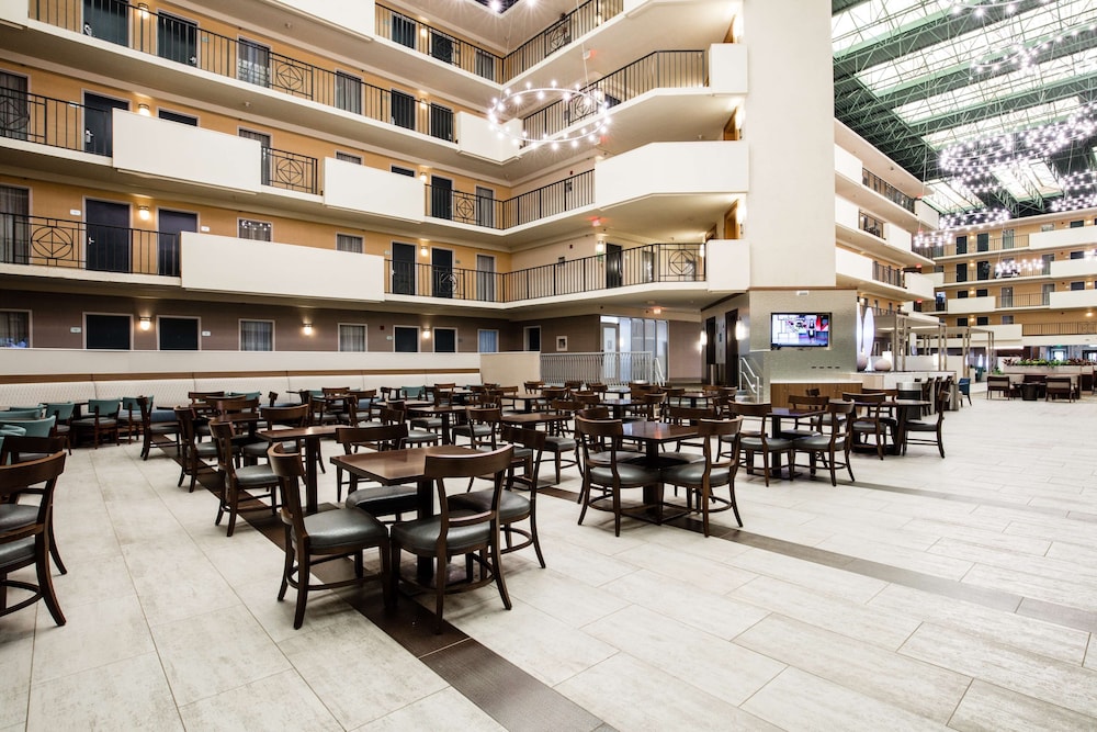 Embassy Suites by Hilton Memphis East Germantown Area 60/80