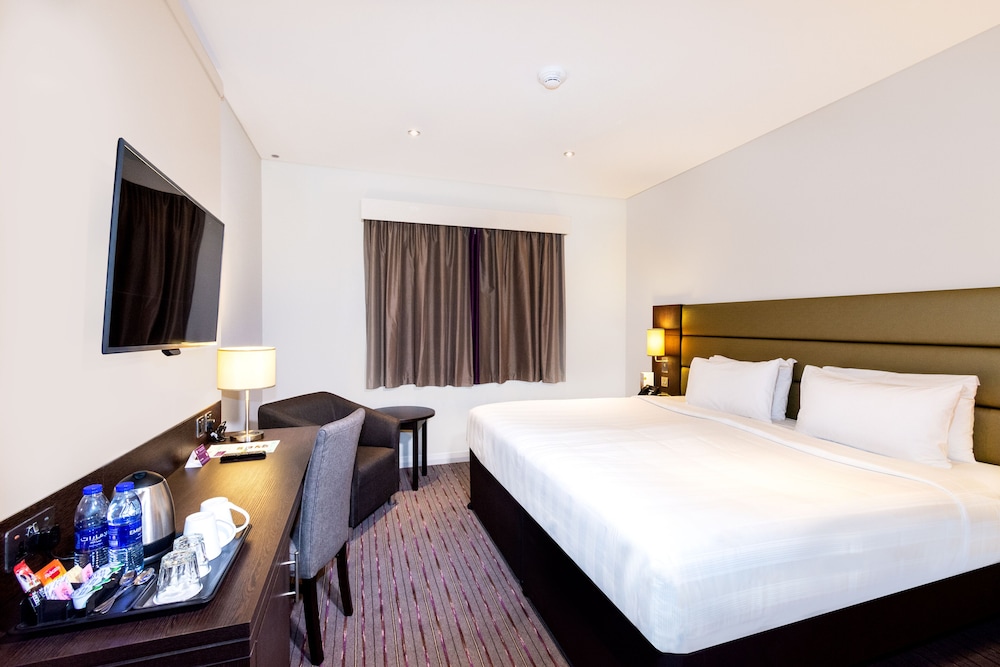 Premier Inn Dubai Al Jaddaf 13/50
