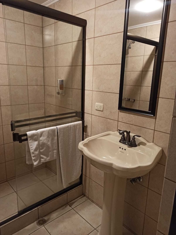 Hotel Plaza Real 60/62