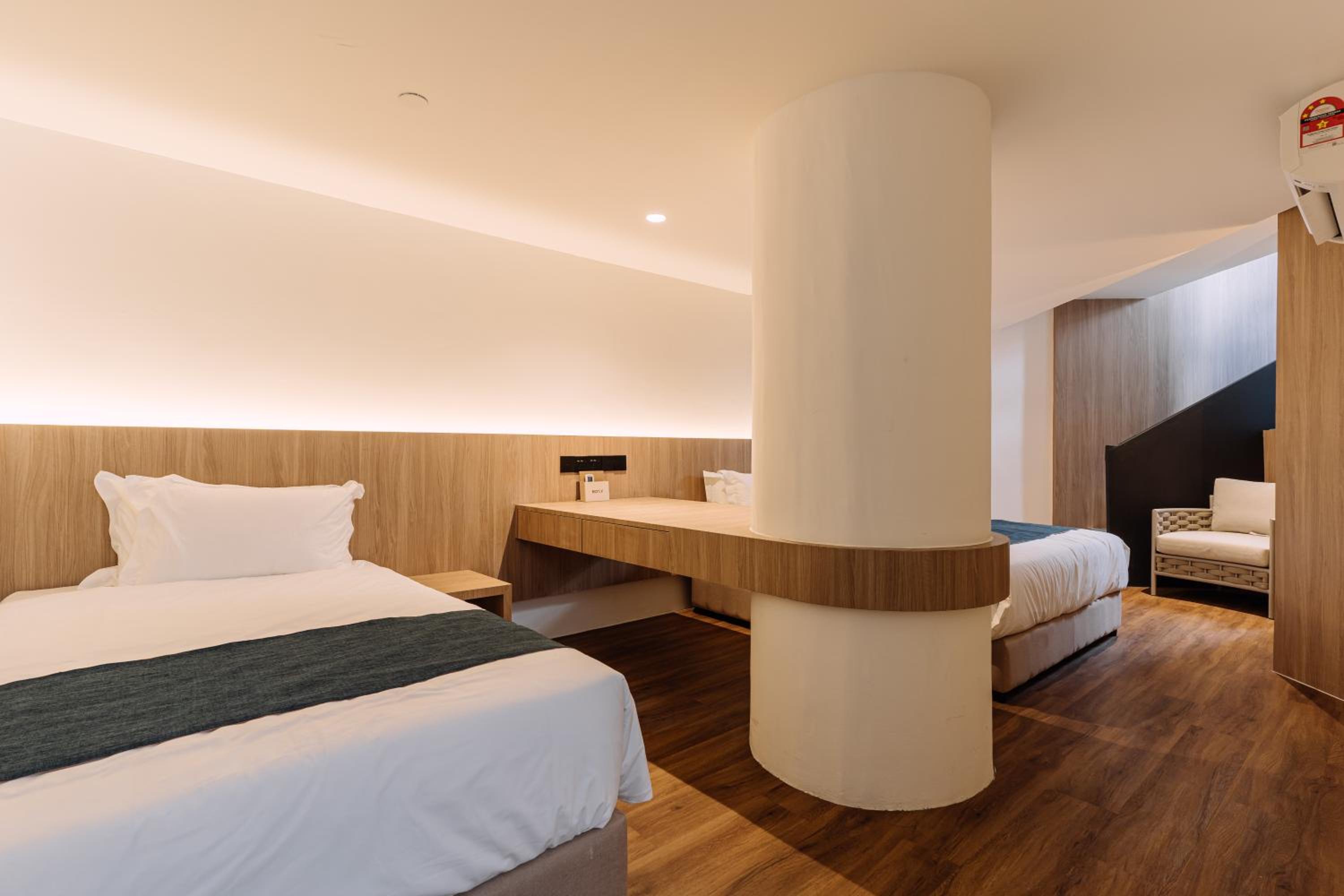 Duplex, Apartment, 1 Queen and 1 Single Bed
