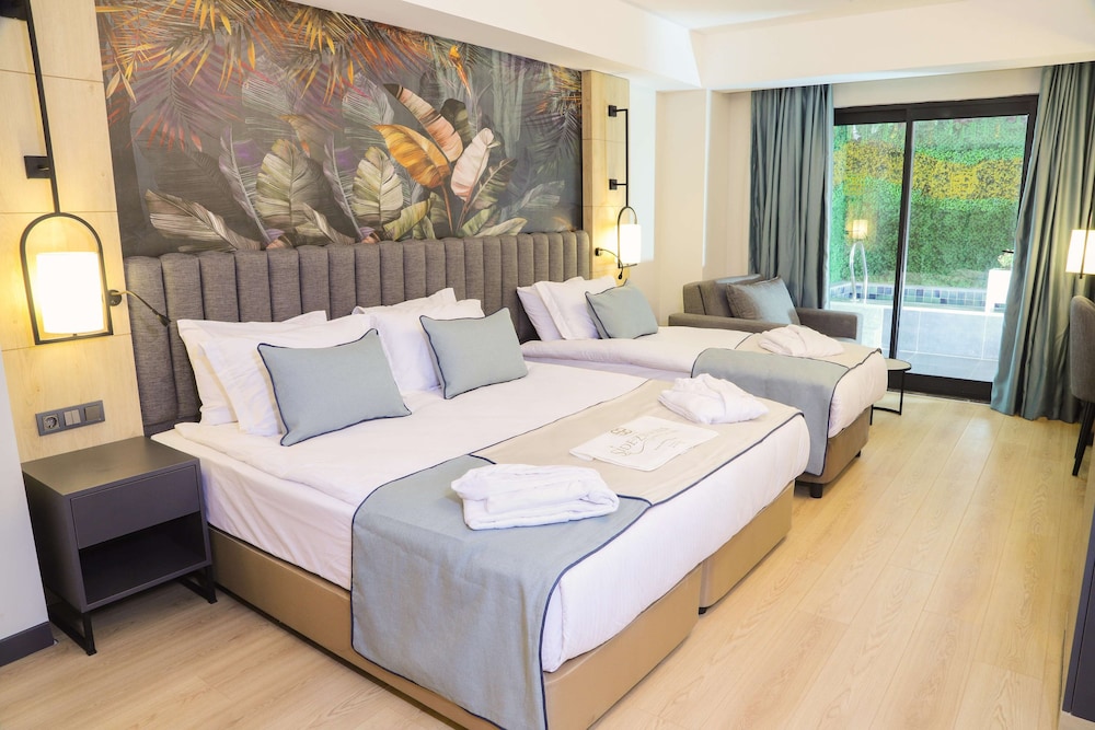 Side Zeugma Hotel - Adult Only 16 Plus 27/87