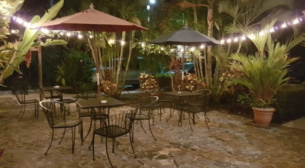 Las Brisas Resort and Villas 46/50