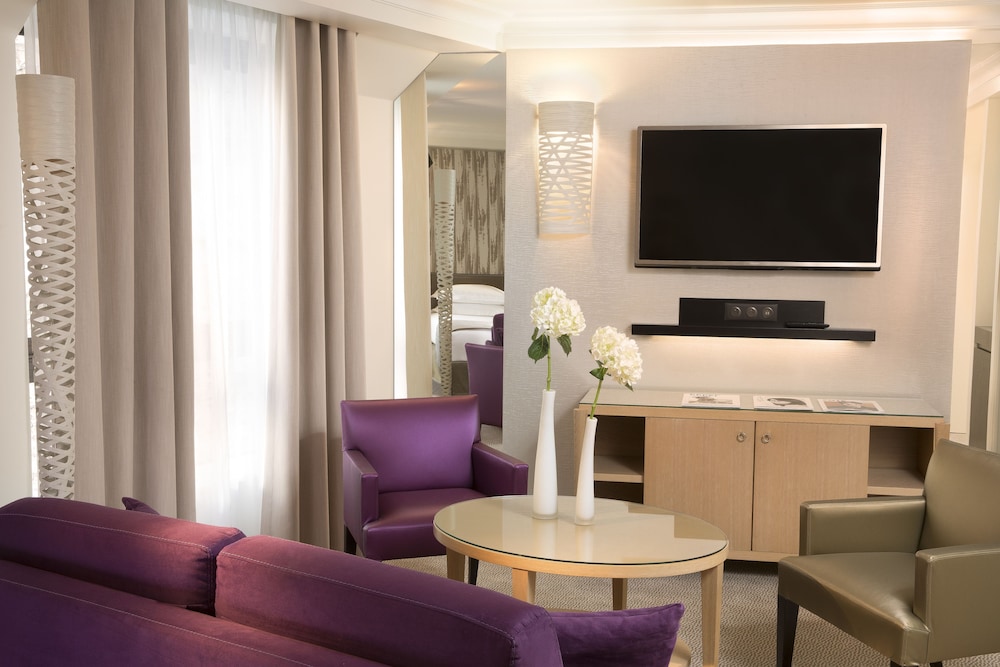 Hotel Garden Elysees 60/81