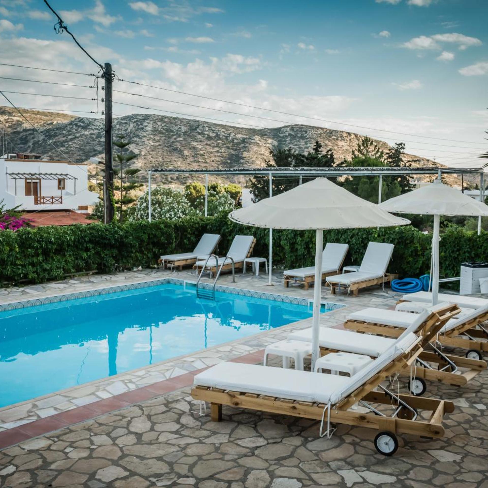 Marina Hotel 34/43