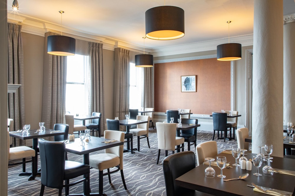 Royal Hotel Whitby 47/61