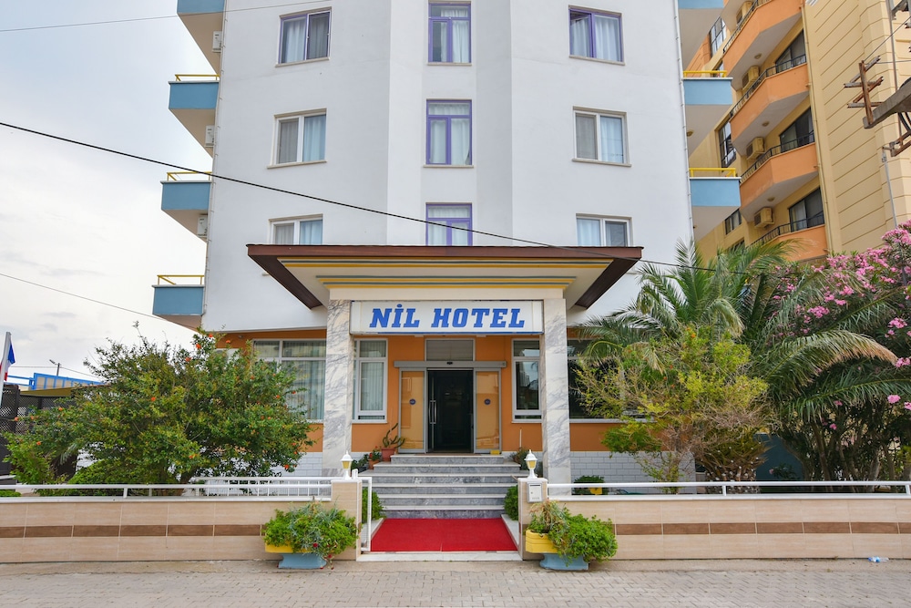 Nil Hotel 3/47
