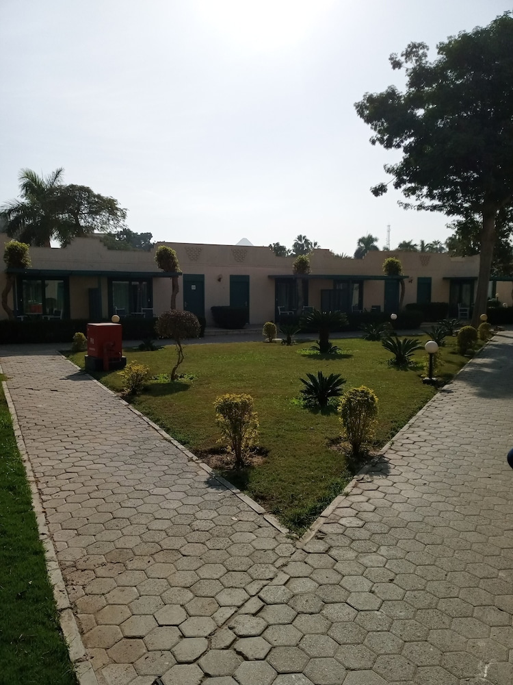 Cairo Pyramids Hotel 42/50