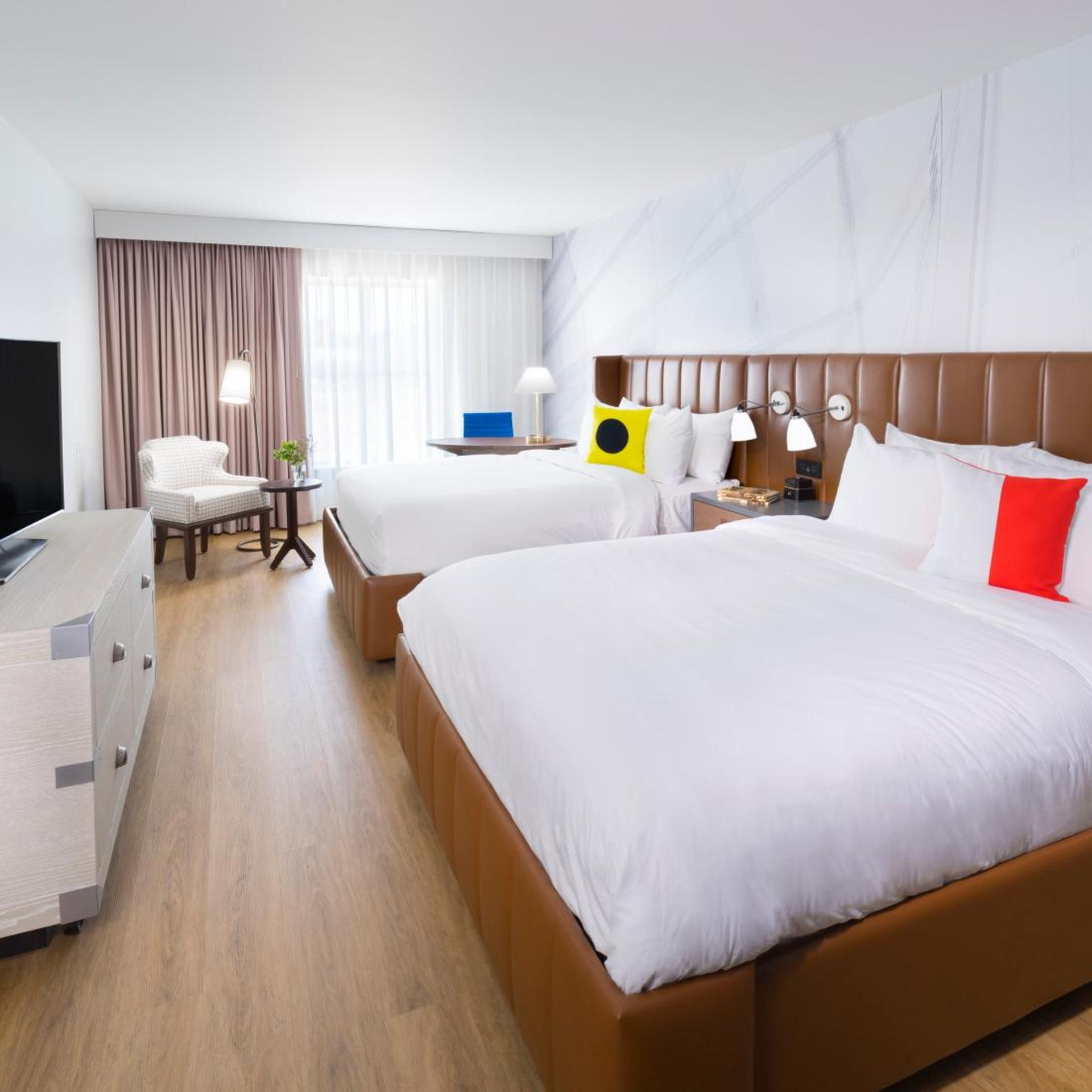 Room, Queen Bed, Accessible
