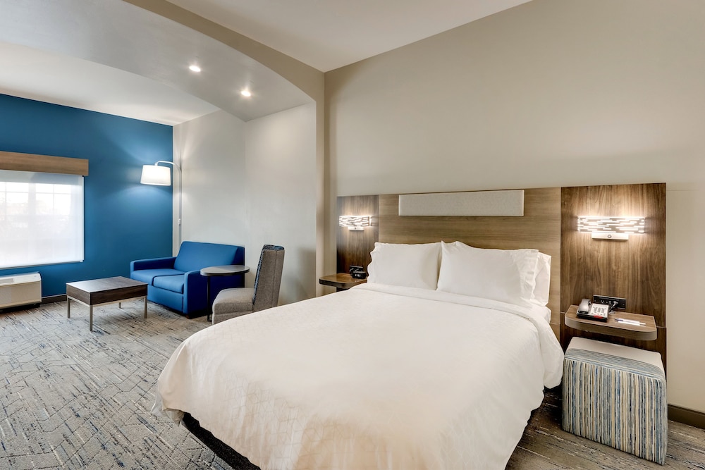 Holiday Inn Express Suites Ardmore An Ihg Hotel 19/55