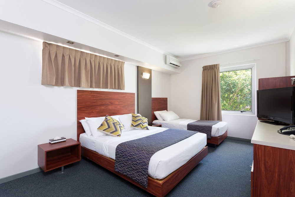 Rocklea International Motel 16/26