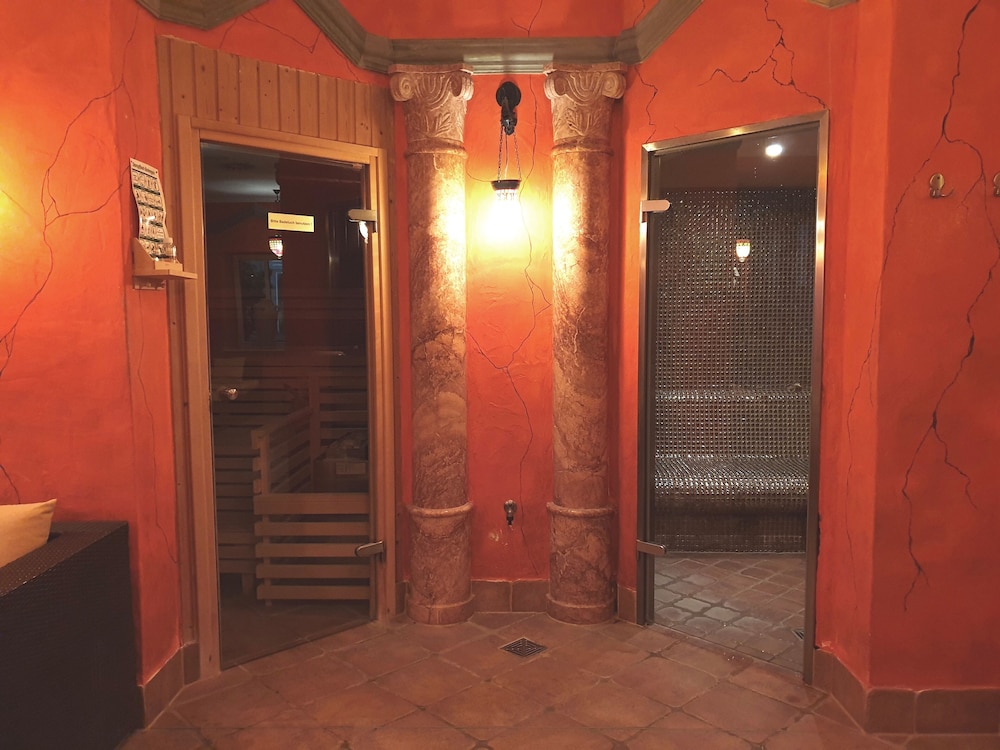 Alexa Hotel 20/50