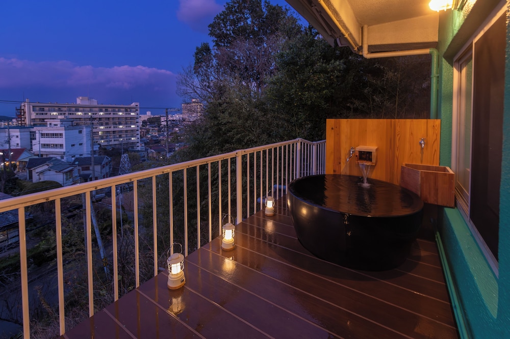 White Beach House 23/44